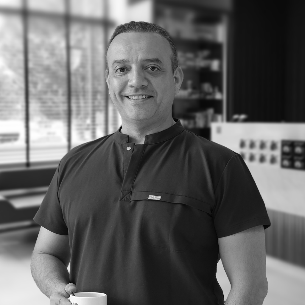 Dr Abidin Atasoy-izmir Veteriner kliniği, İzmir Karşıyaka'da 7/24 Acil hizmeainer Kliniği